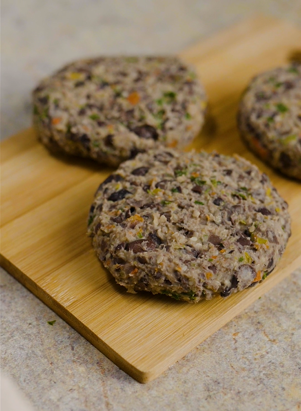 Hamburguesa de frijol caraota o negro