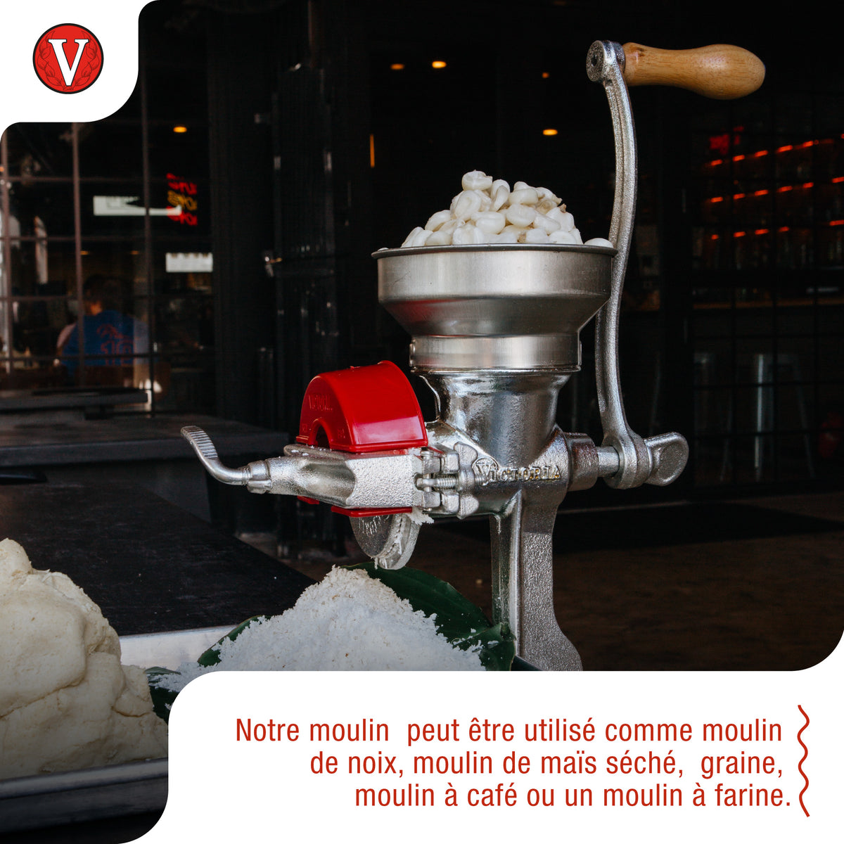 Moulin à Grains Manuel en Fonte avec Trémie Basse
